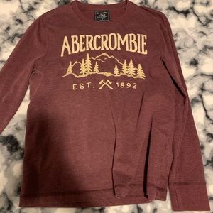 dark red/brown abercrombie lind sleeve tee